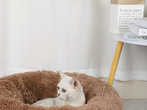 Home Plush Pet Nest Winter Cat Nest Dog Nest Warm Detachable and Washable Round Cat Nest Pet Bed Seasonal Universal Decoration